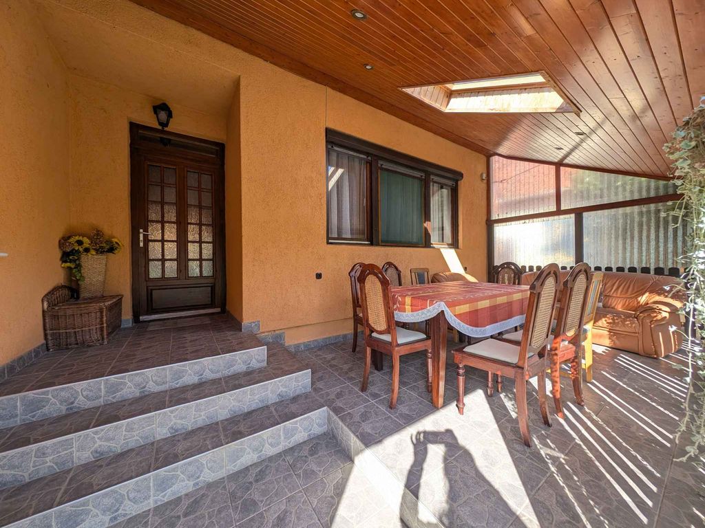 Ferienhaus mit WLAN und 2 Terrassen