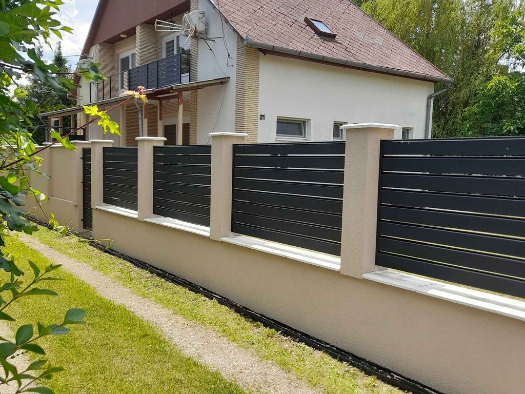 Ferienhaus mit Pool