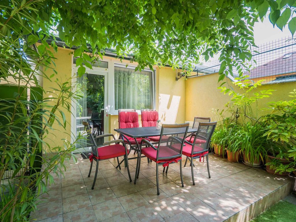 Ferienwohnung nur 250 m vom Sandstrand an der Gold Coast entfernt