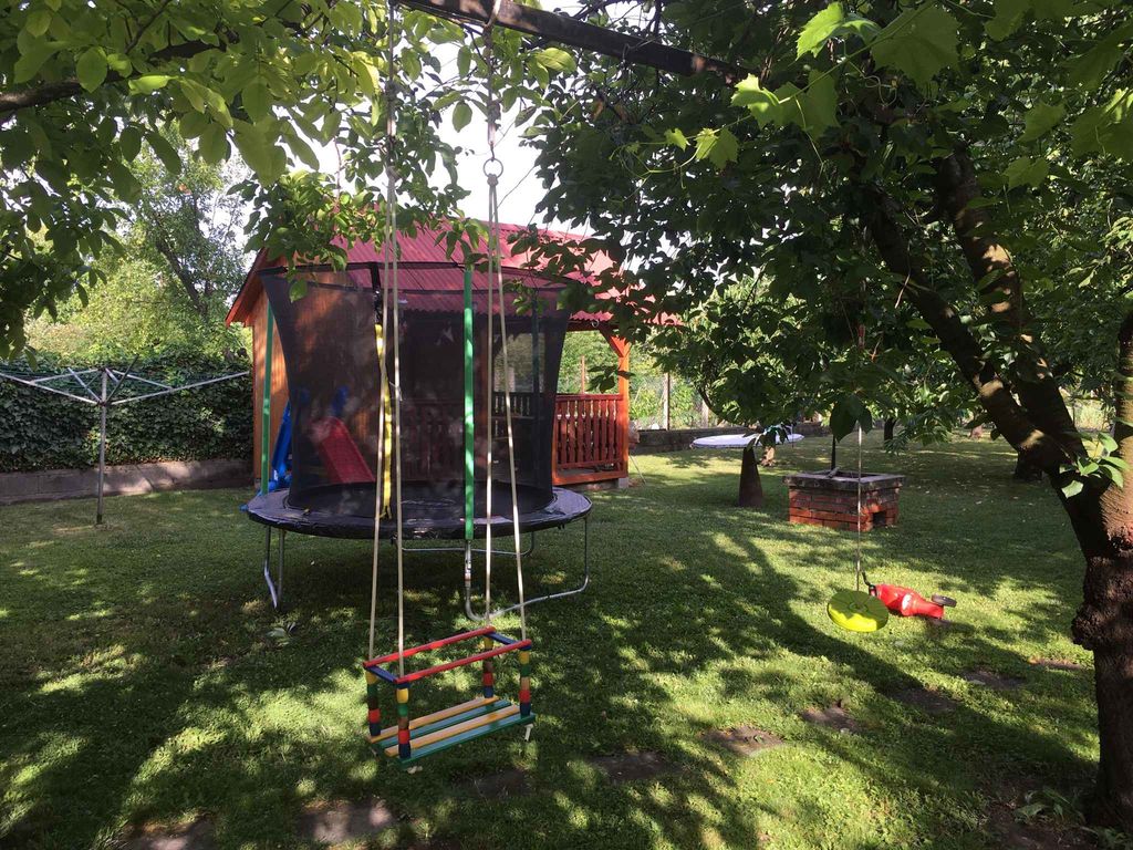 Ferienwohnung mit 5 Balkons und Gartenpavillon