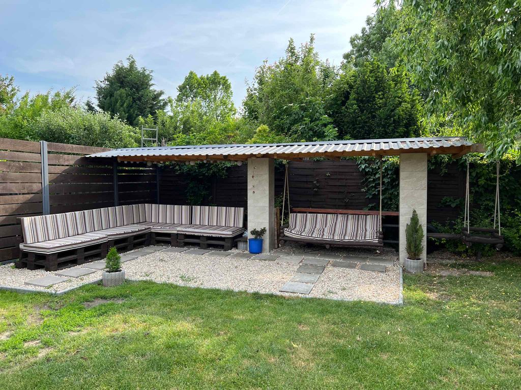 Ferienwohnung mit Garten, Grill und Kinderspielplatz in ruhiger Lage