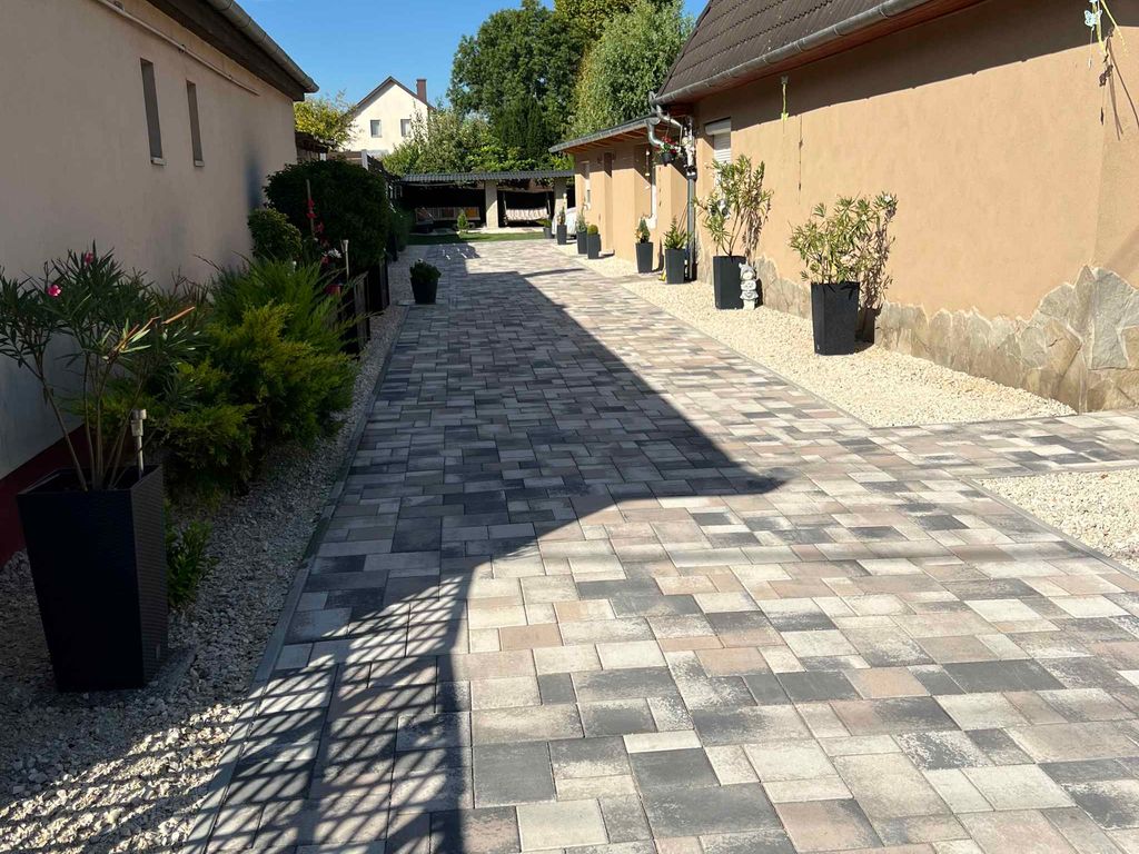 Ferienwohnung mit Garten, Grill und Kinderspielplatz in ruhiger Lage