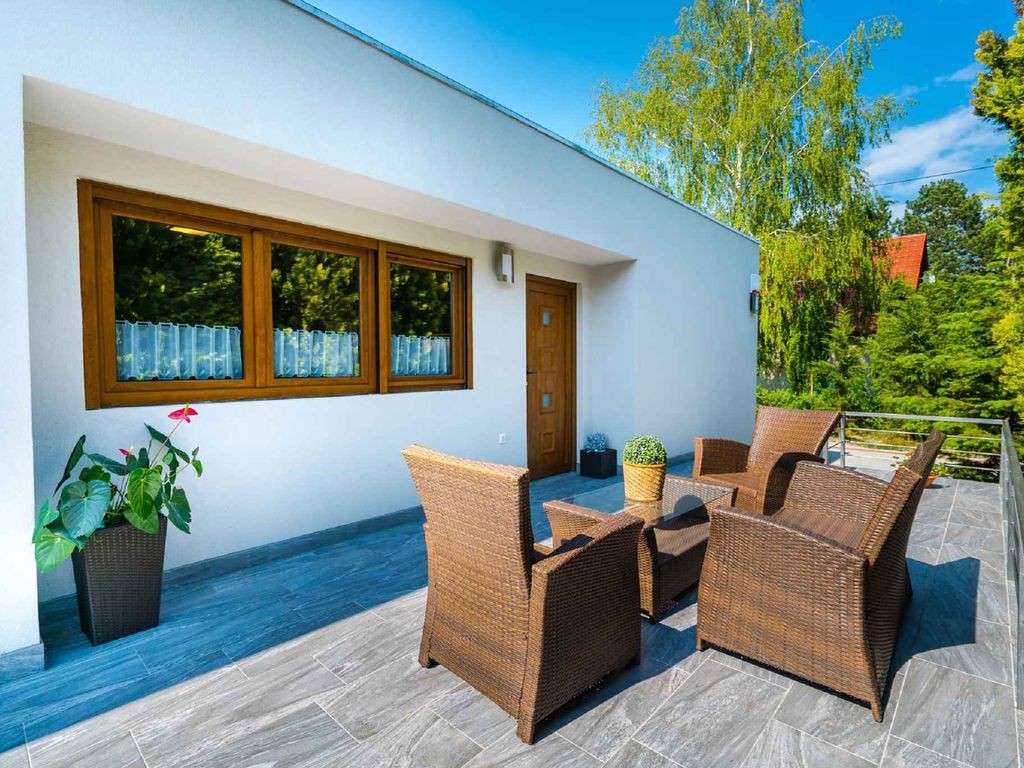 Ferienwohnung mit Garten, nur 100 m vom Strand