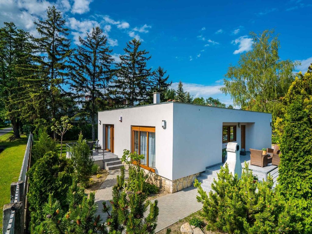 Ferienwohnung mit Garten, nur 100 m vom Strand