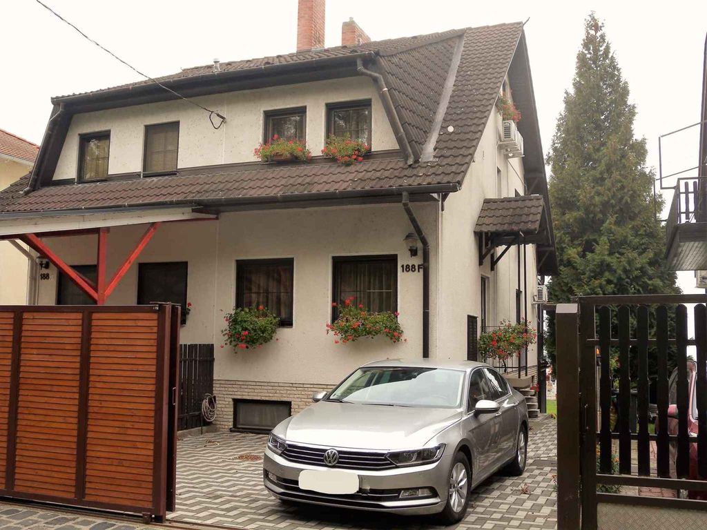 Ferienwohnung direkt am See mit eigenem Steg