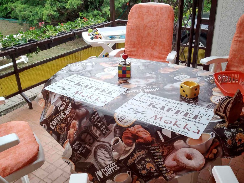 Ferienhaus mit großem, gepflegtem Garten