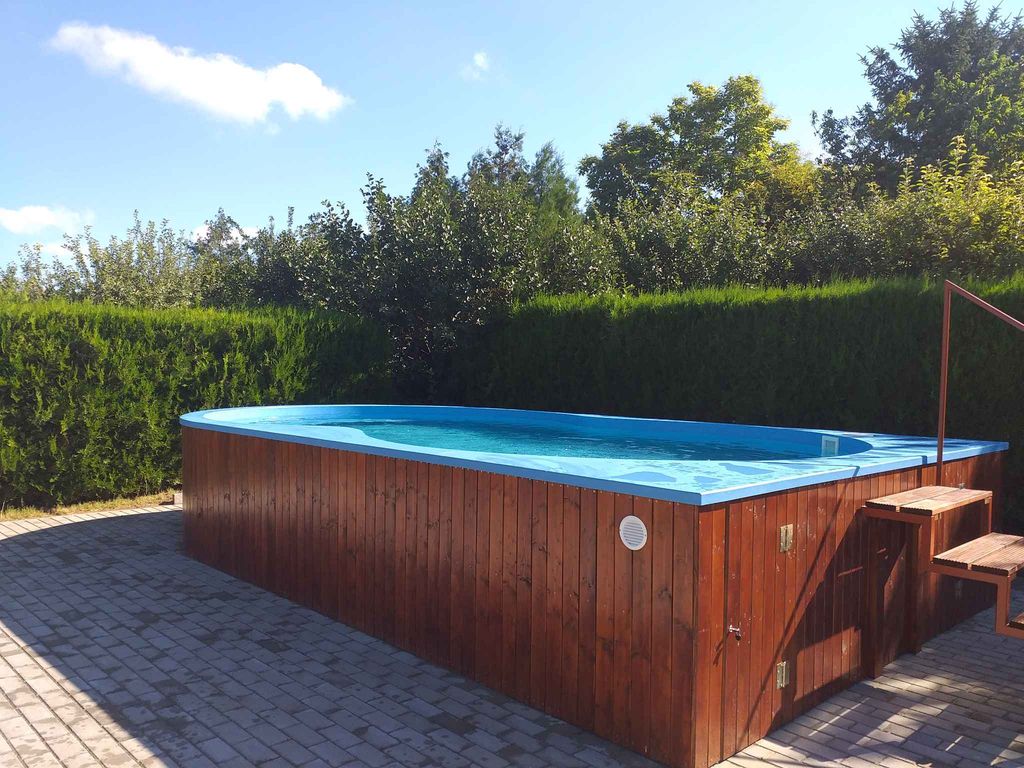 Ferienwohnung in ruhiger Lage mit Pool und Kinderspielplatz