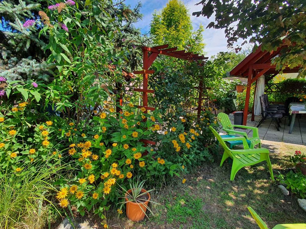 Ferienwohnung mit Grill und Gartenpavilion