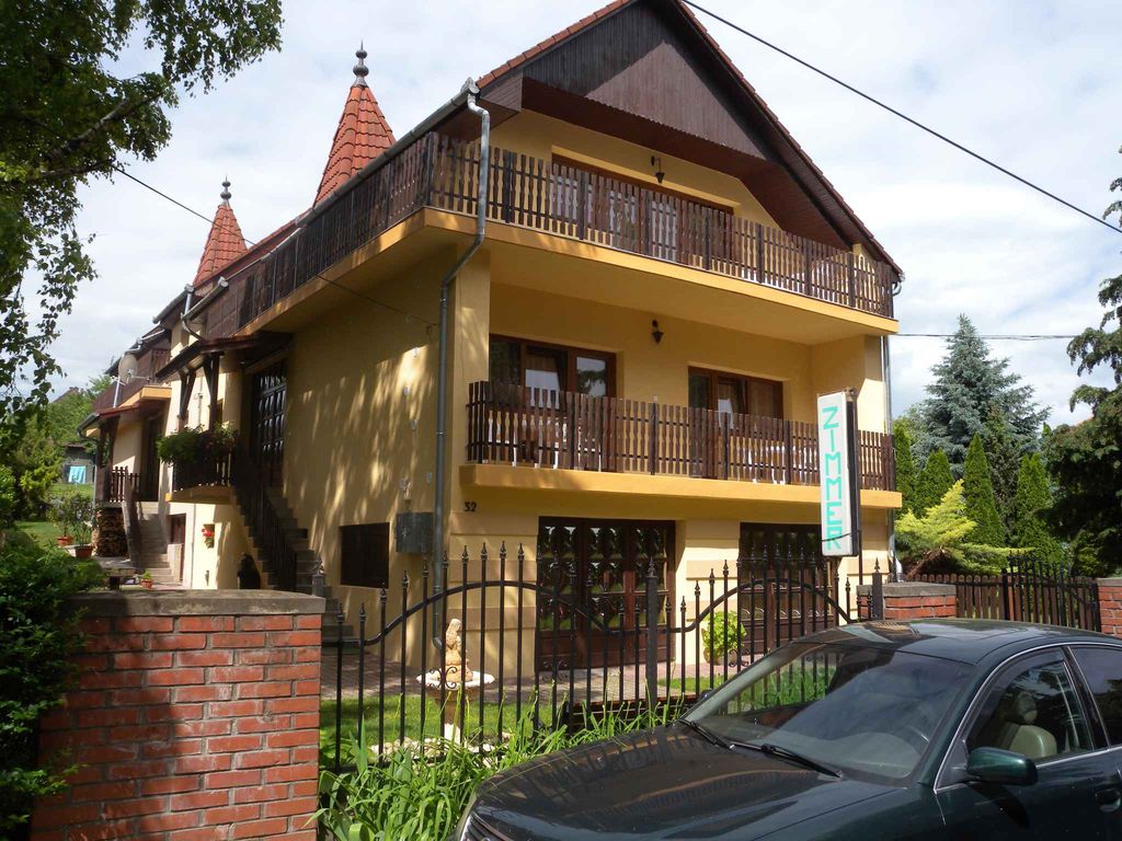 Ferienhaus mit Terarsse und Garten