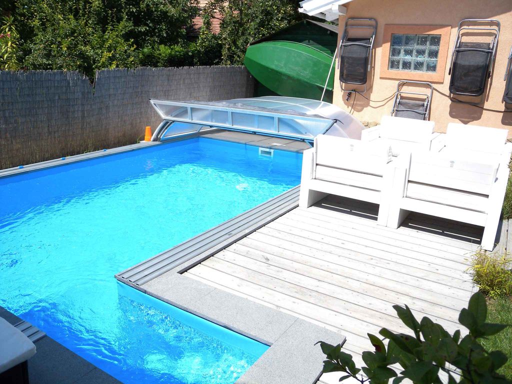 Ferienwohnung mit Swimmingpool und Klimanlage