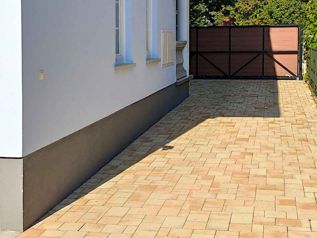 Ferienhaus mit Pool und Internet 400m zum Strand