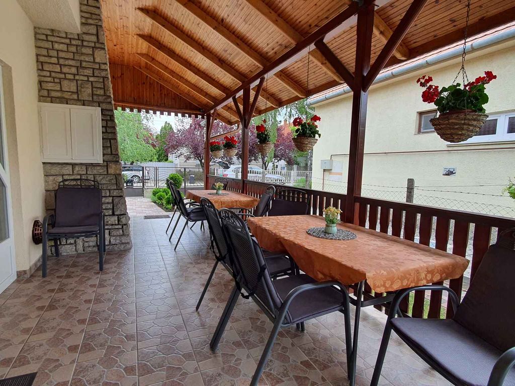 Ferienhaus in der Nähe vom Strand mit hohem Niveau