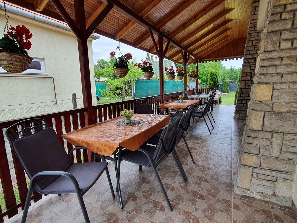 Ferienhaus in der Nähe vom Strand mit hohem Niveau