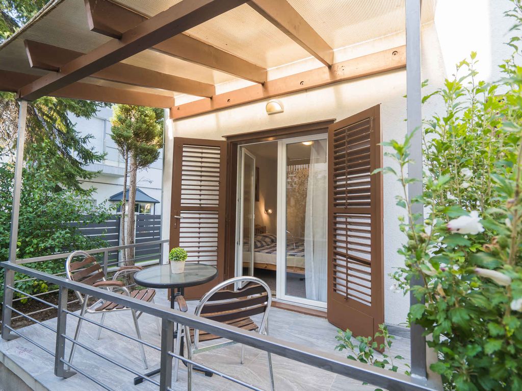 Ferienwohnung komplett renoviert, nur 110 m vom Strand