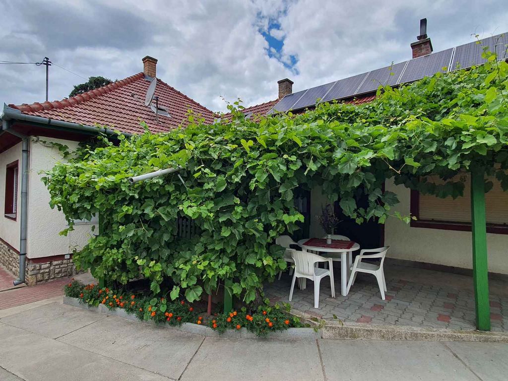 Ferienhaus mit WLAN und Terrasse