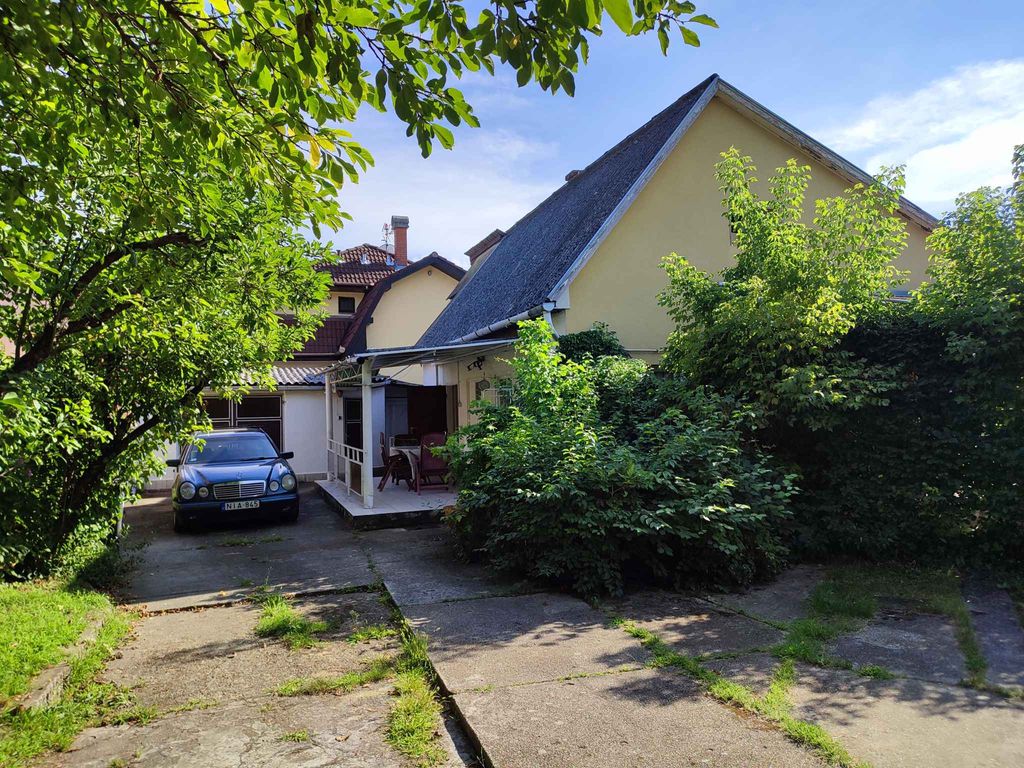 Ferienhaus in beliebten Urlaubsgebiet mit Terrasse