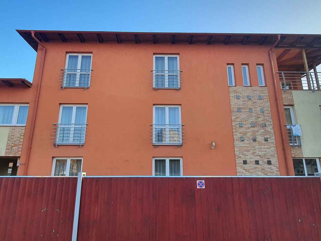 Ferienwohnung mit Klimaanlage, Internet und Pool
