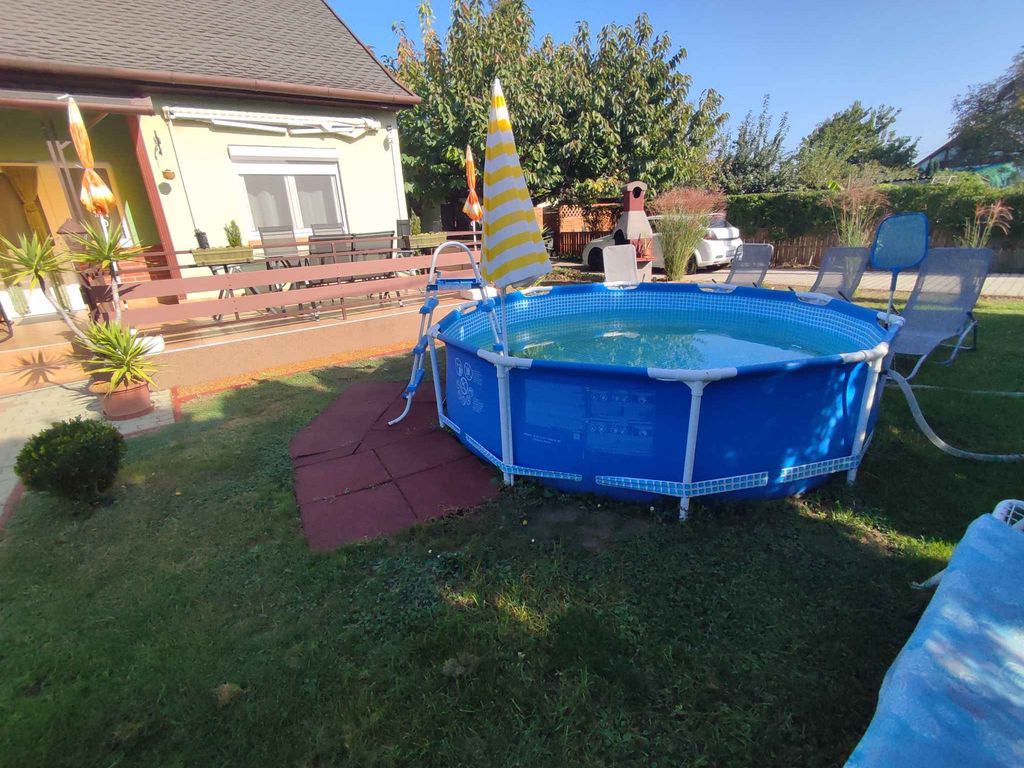 Ferienhaus mit Pool, Klimaanlage und WLAN in der Nähe vom Strand