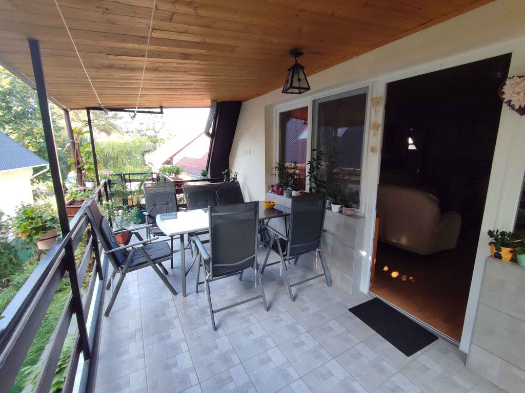 Ferienwohnung in der Nähe vom Strand mit großer Terrasse und Klimaanlage