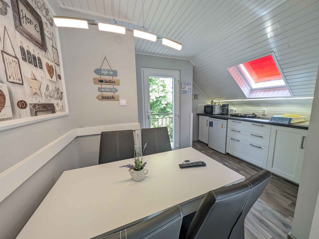 Ferienwohnung in der Nähe vom Strand mit WLAN und Klimaanlage