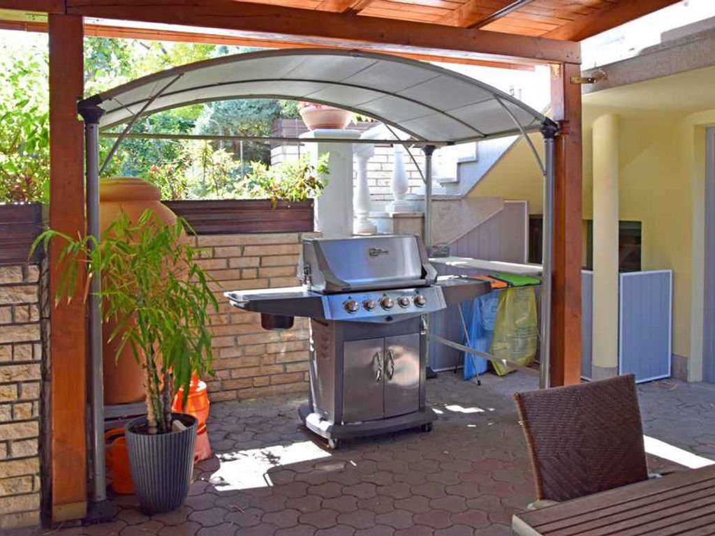 Ferienwohnung mit WLAN, Klimaanlage und Whirlpool