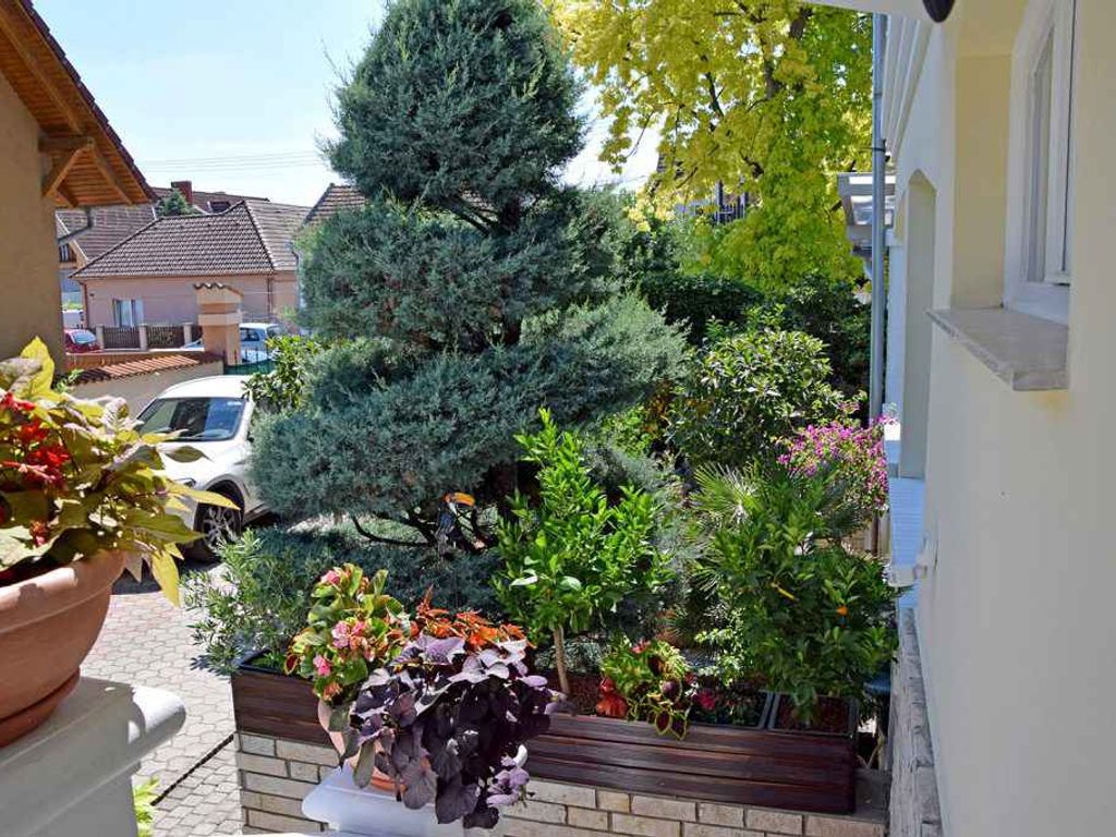 Ferienwohnung mit WLAN, Klimaanlage und Whirlpool
