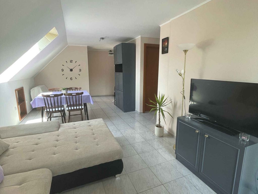 Ferienwohnung mit Sauna, Whirlpool und Klimaanlage