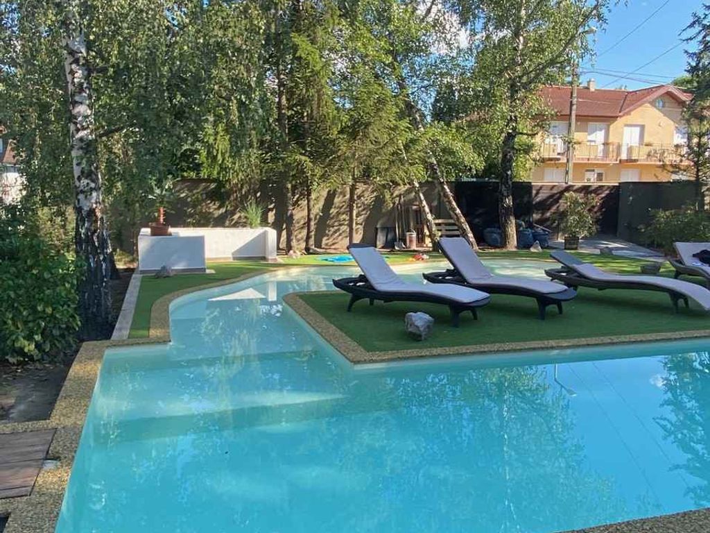 Ferienwohnung mit Aussenpool, Whirlpool und Sauna in der Nähe vom Wasser