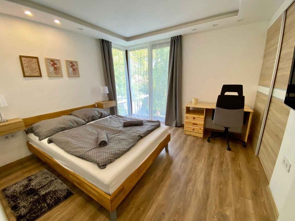 Ferienwohnung mit Aussenpool, Whirlpool und Sauna in der Nähe vom Wasser