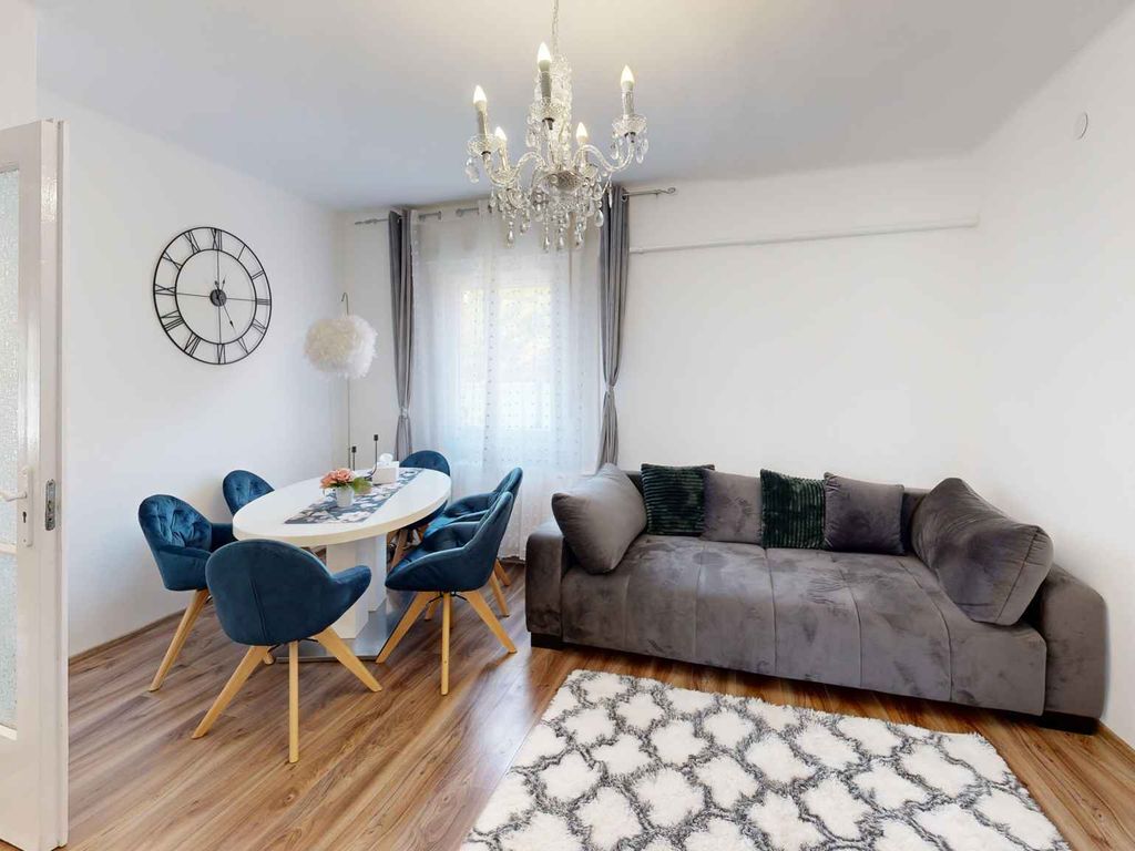 Ferienwohnung mit Pool, Whirpool, Sauna und Badefass