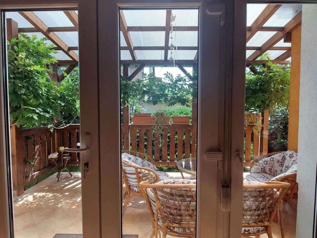 Ferienhaus für 6 Personen mit grossem Pool