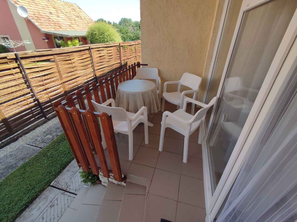 Ferienwohnung mit Klimaanlage in der Nähe vom Strand in ruhiger Straße