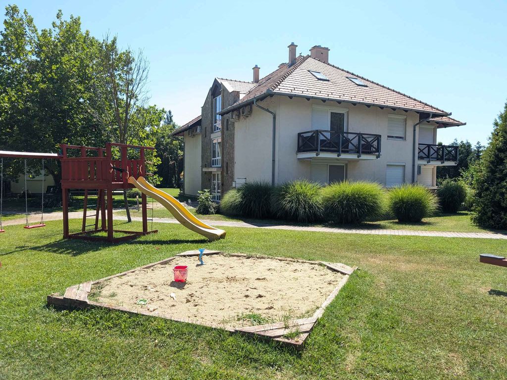 Studio in Hullám Ferienanlage nur 150 m vom See