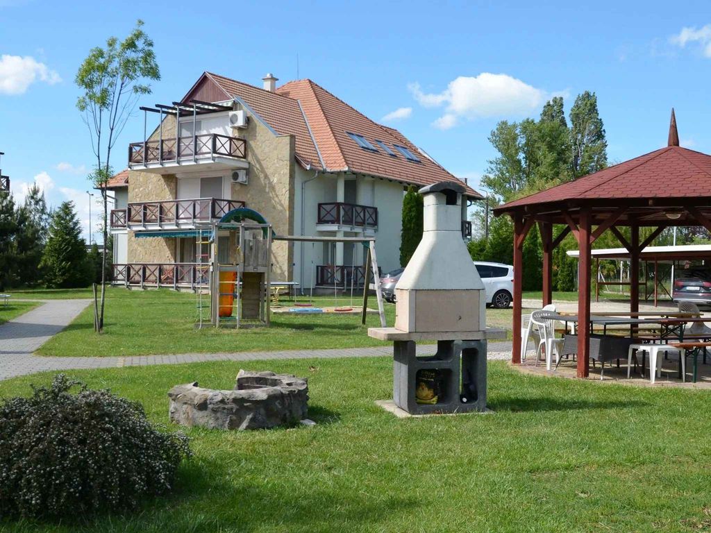 Studio in Hullám Ferienanlage nur 150 m vom See