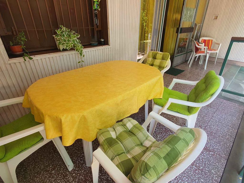 Ferienhaus in einem beliebten Gegend von Szántód mit Internet