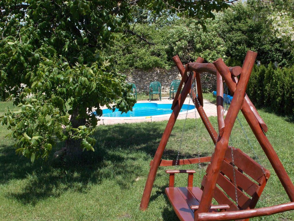Ferienhaus mit Pool und Klimaanlage