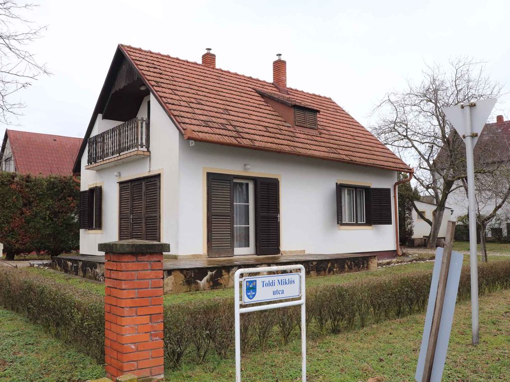 Ferienhaus für 8 Personen mit Grill und Garten