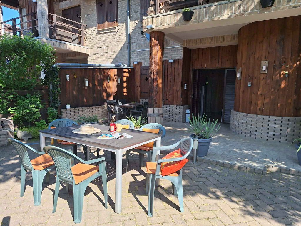 Ferienwohnung nur 200 m vom Strand mit Klimaanlage und WLAN