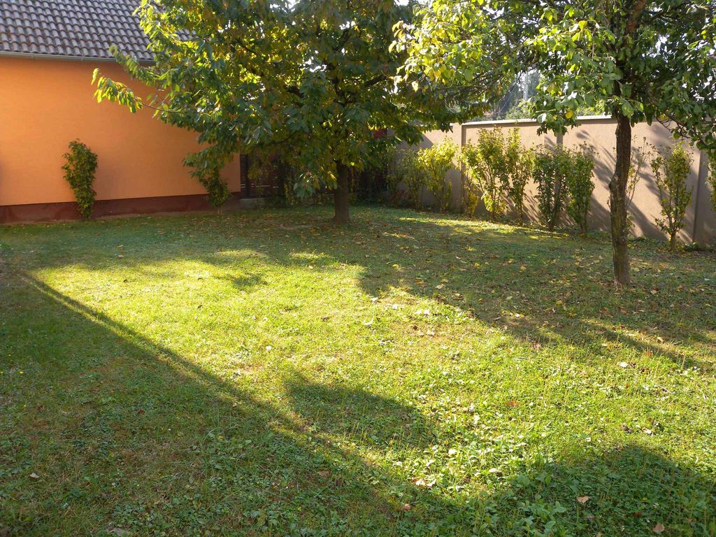 Ferienwohnung in Strandnähe mit Terrasse, Grill und Klimaanlage