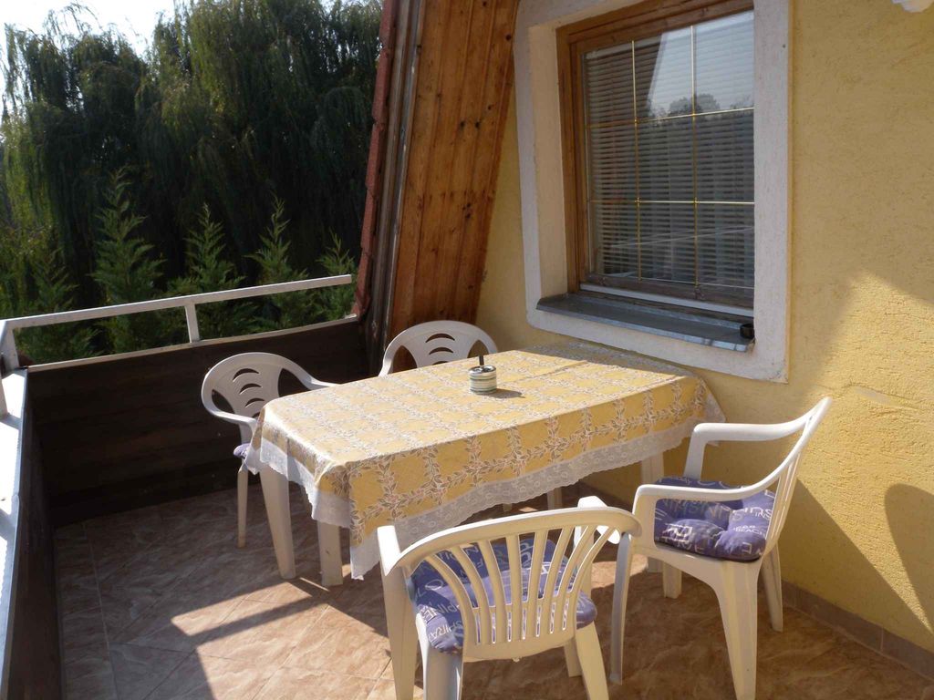 Ferienwohnung in Strandnähe mit Terrasse, Grill und Klimaanlage