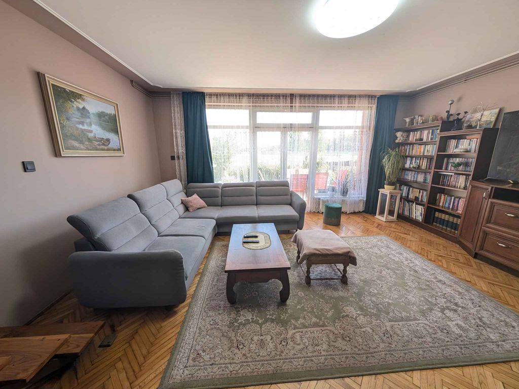 Ferienhaus mit WLAN, Klimaanlage und großem Garten