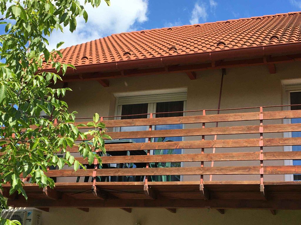 Ferienwohnung mit Klimaanlage, Wifi, Parkplatz und Balkon