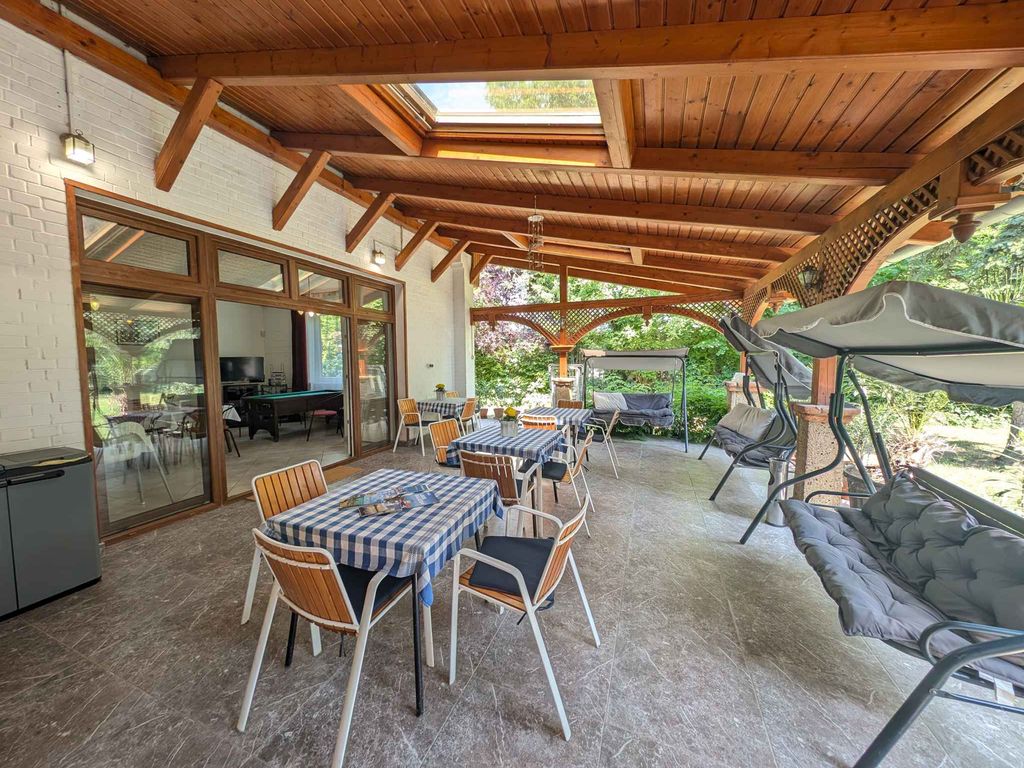 Ferienwohnung im Obergeschoss mit WLAN und Klimaanlage
