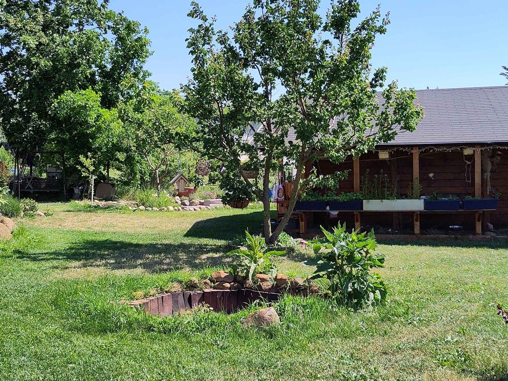 Ferienwohnung mit Fahrrädern und Garten