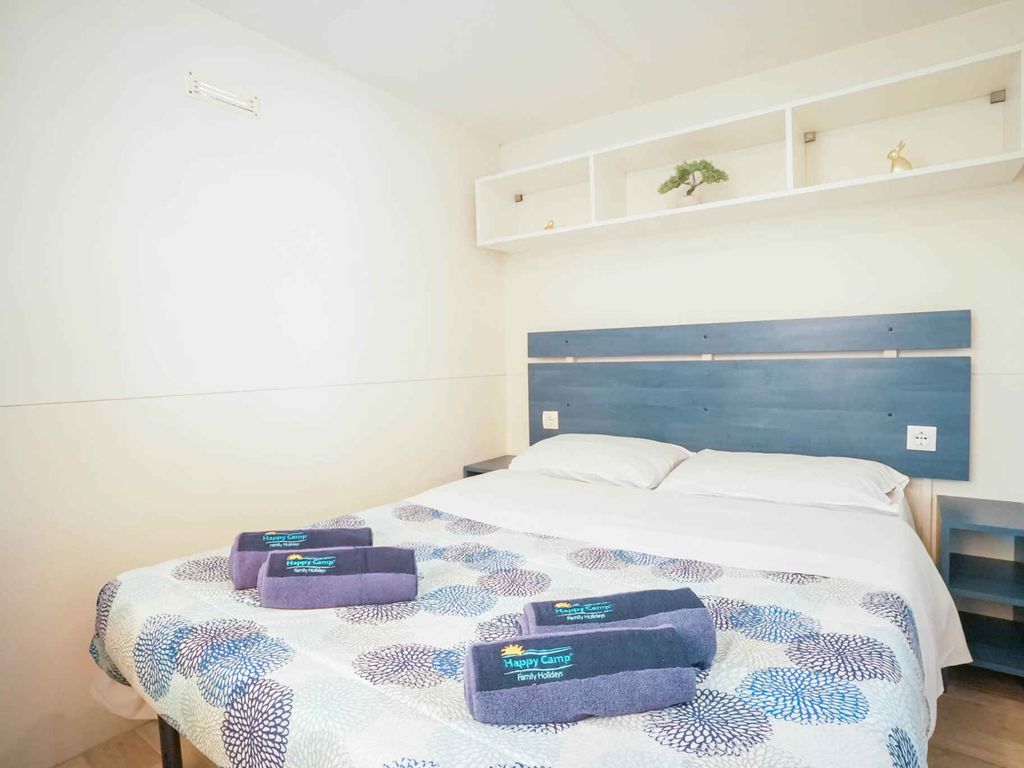Mobilehome mit Klimaanlage, Terrasse und Pool