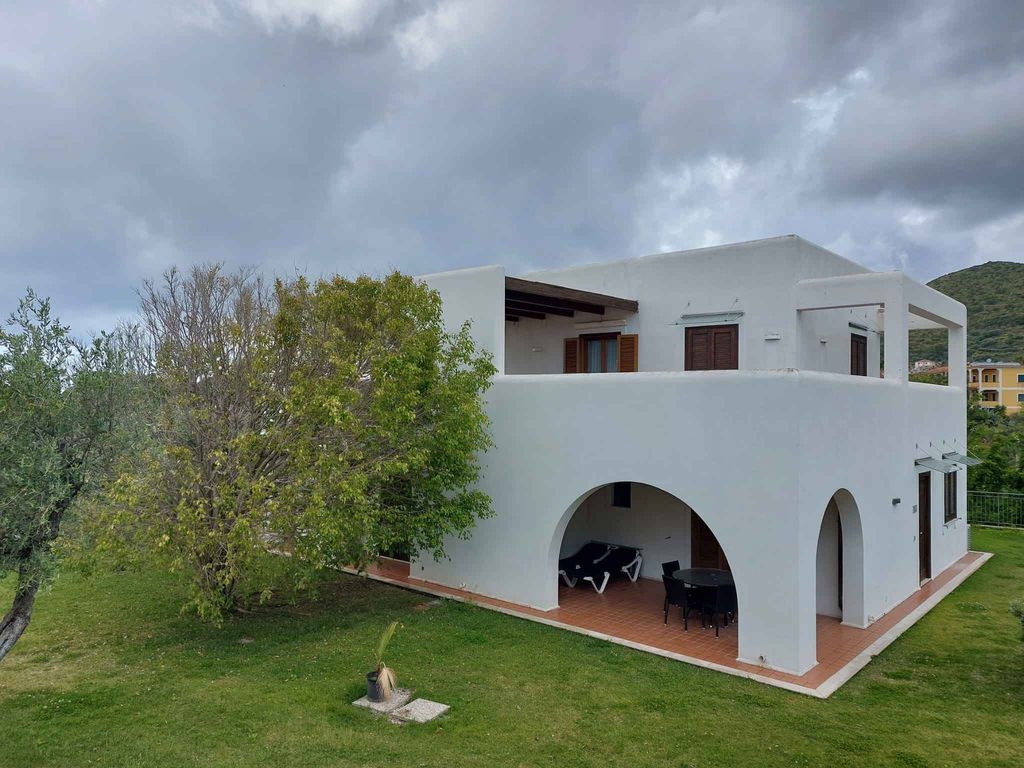 Ferienwohnung mit Terrasse und Klimaanlage