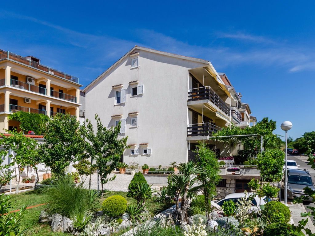 Ferienwohnung mit Garten und Grill