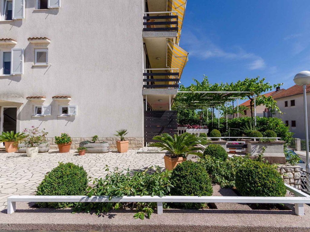 Ferienwohnung mit Garten und Grill