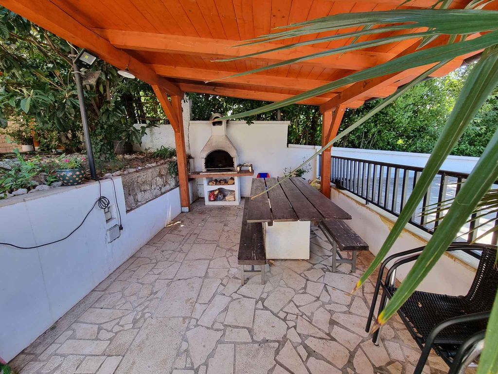 Ferienwohnung mit Terrasse und WLAN