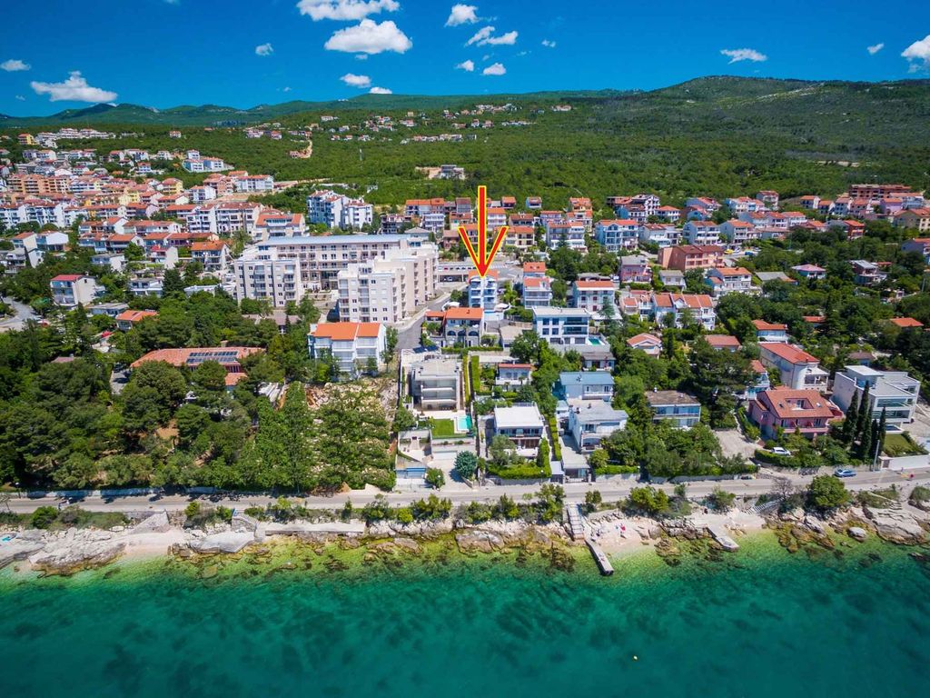 Ferienwohnung mit Gemeinschaftspool und Balkon